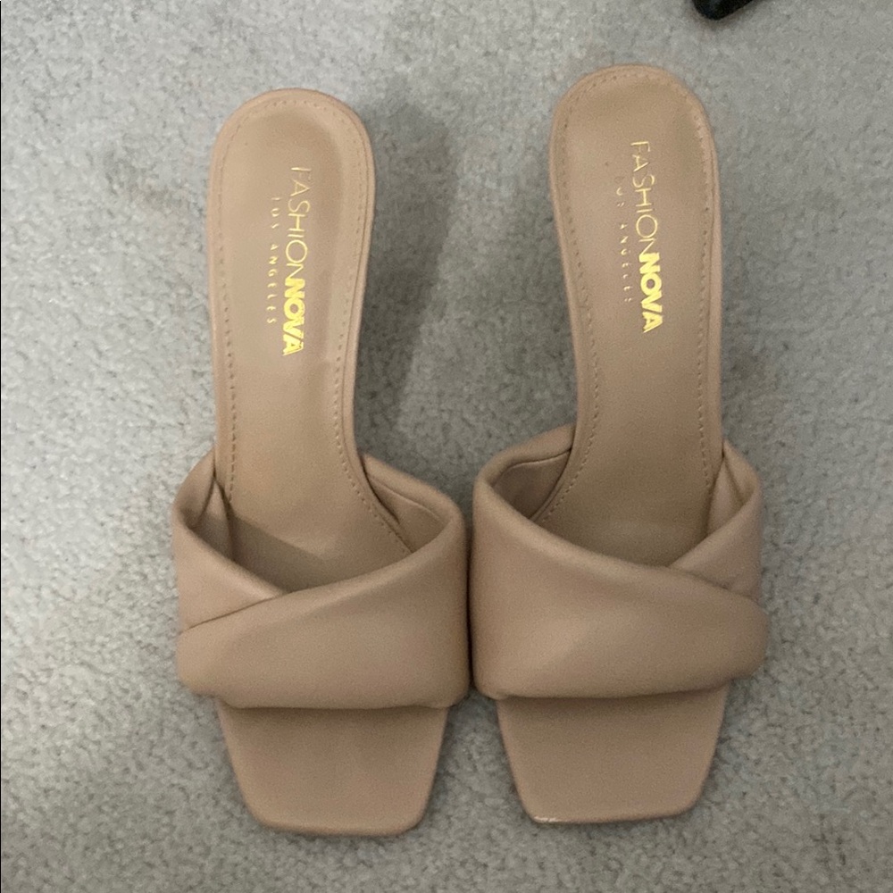 Fashion Nova Nude Mules